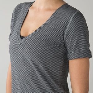 Lululemon Love Tee II Black Grey Stripe 6